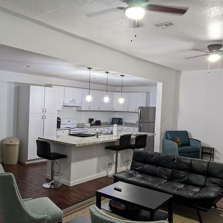 サンアントニオ Cozy *Downtown Getaway*ヴィラ エクステリア 写真